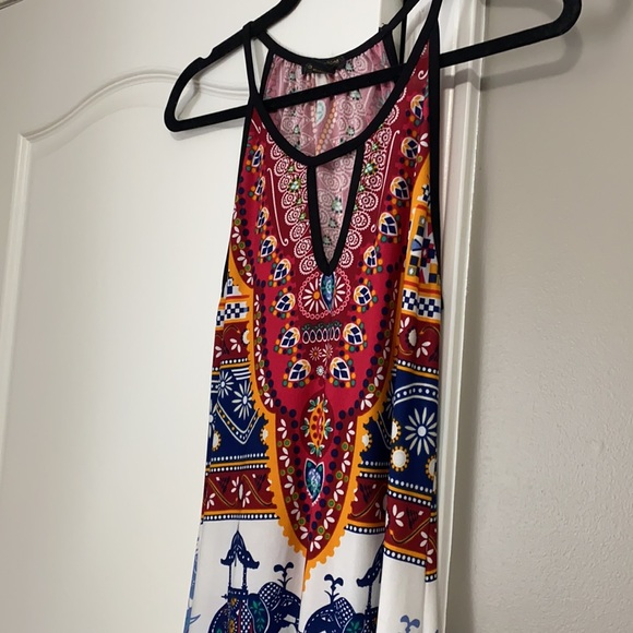 Beautiful dress - Picture 6 of 6